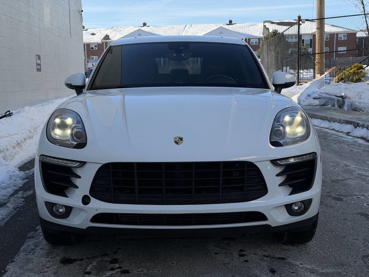 Used 2017 Porsche Macan image 8
