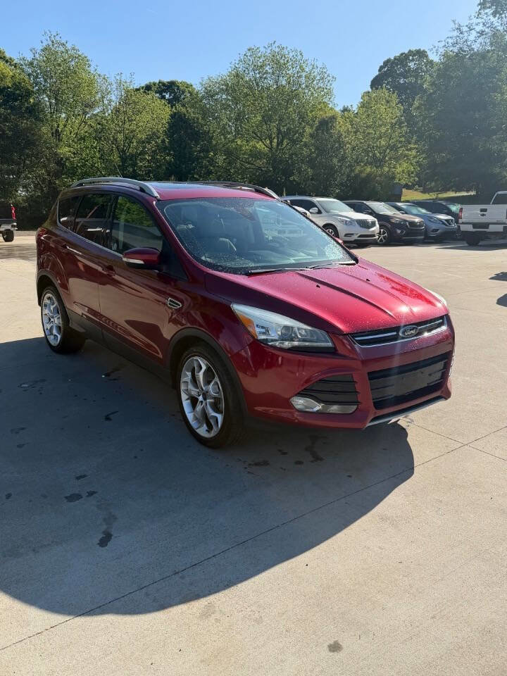Used 2015 Ford Escape Titanium w/ Equipment Group 301A FWD image 8