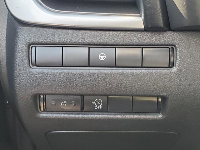 Certified 2023 Nissan Rogue SV image 25