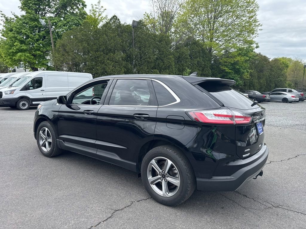 Used 2023 Ford Edge SEL w/ Convenience Package AWD/4WD image 3