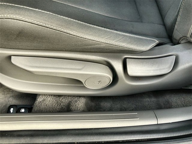 Used 2025 Hyundai Elantra SEL image 12