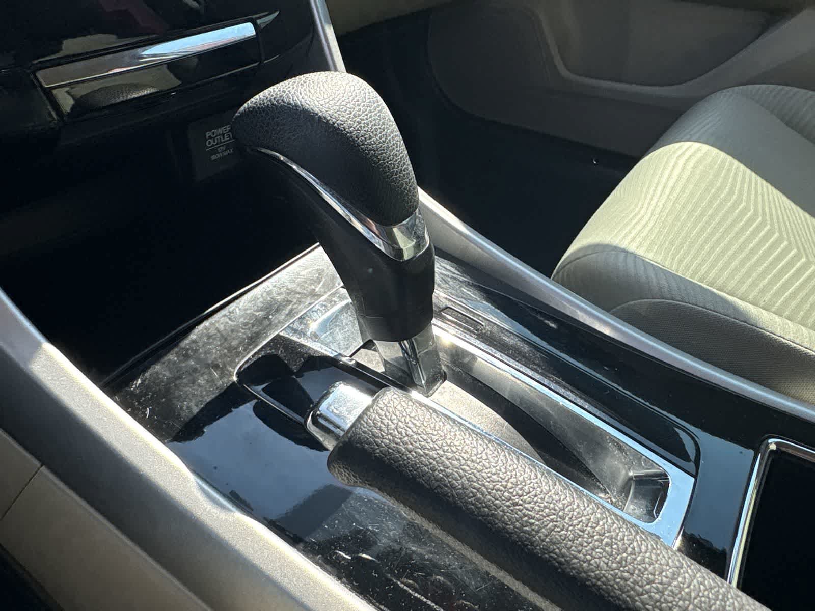 Used 2016 Honda Accord LX image 15