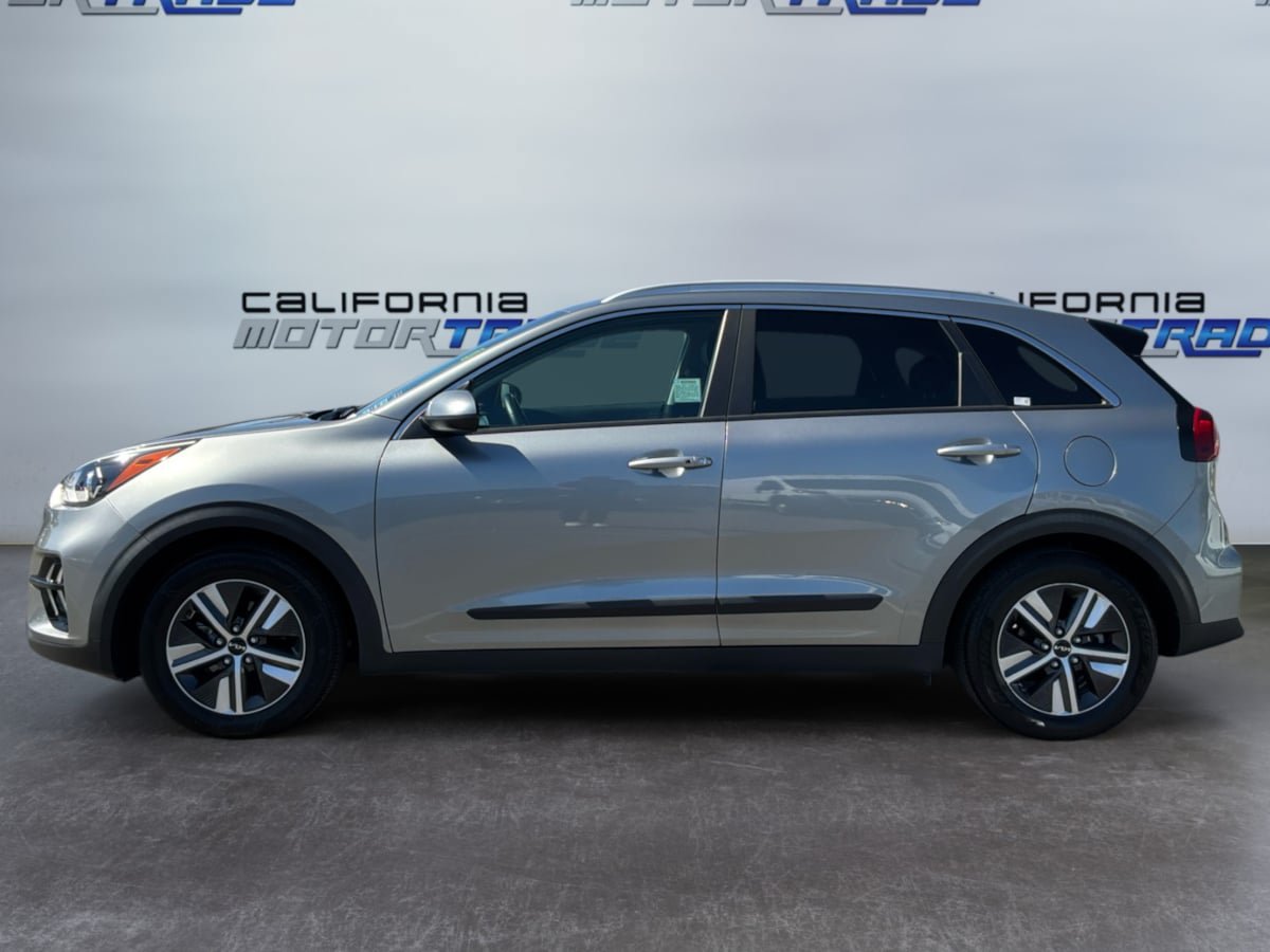 Used 2022 Kia Niro LXS FWD image 8