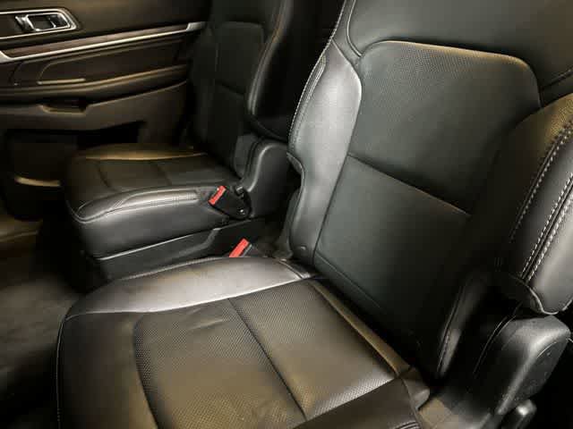 Used 2017 Ford Explorer Limited image 11