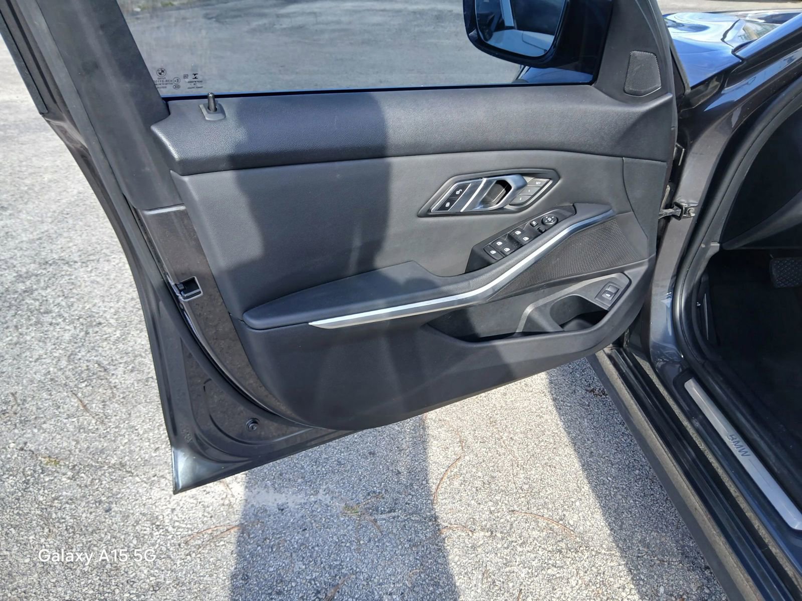 Used 2019 BMW 330i Sedan w/ Convenience Package RWD image 11