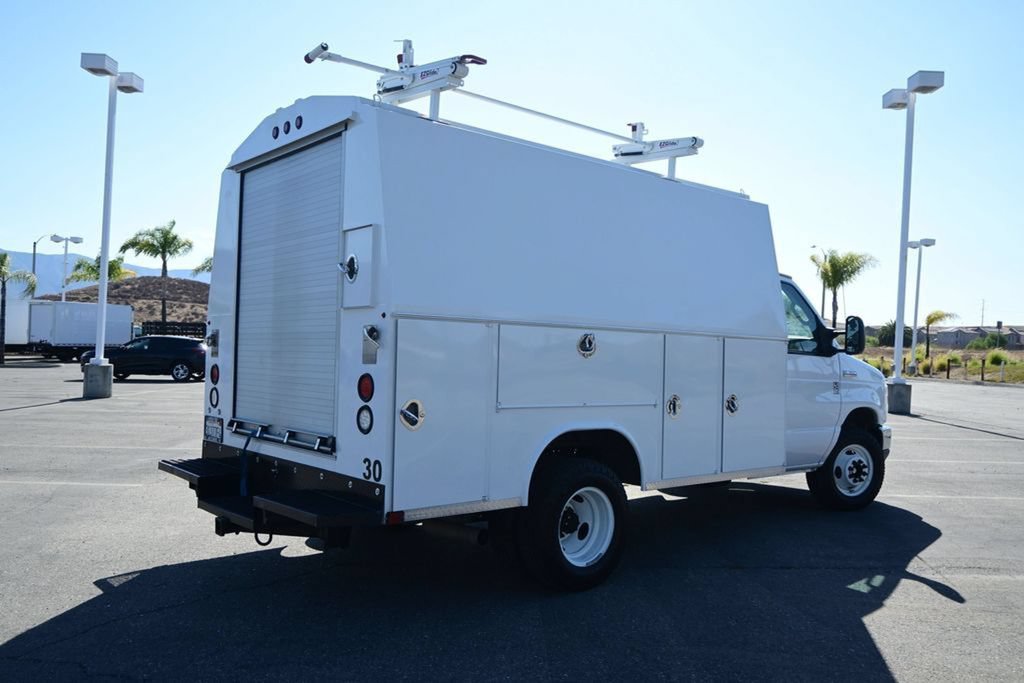 Used 2023 Ford E-350 and Econoline 350 Super Duty w/ Power Windows & Locks Group RWD image 7