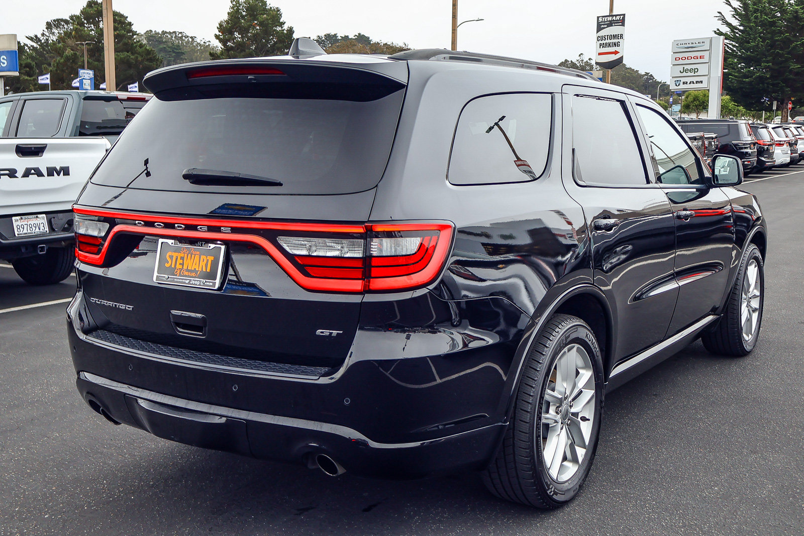 Used 2024 Dodge Durango GT RWD image 21