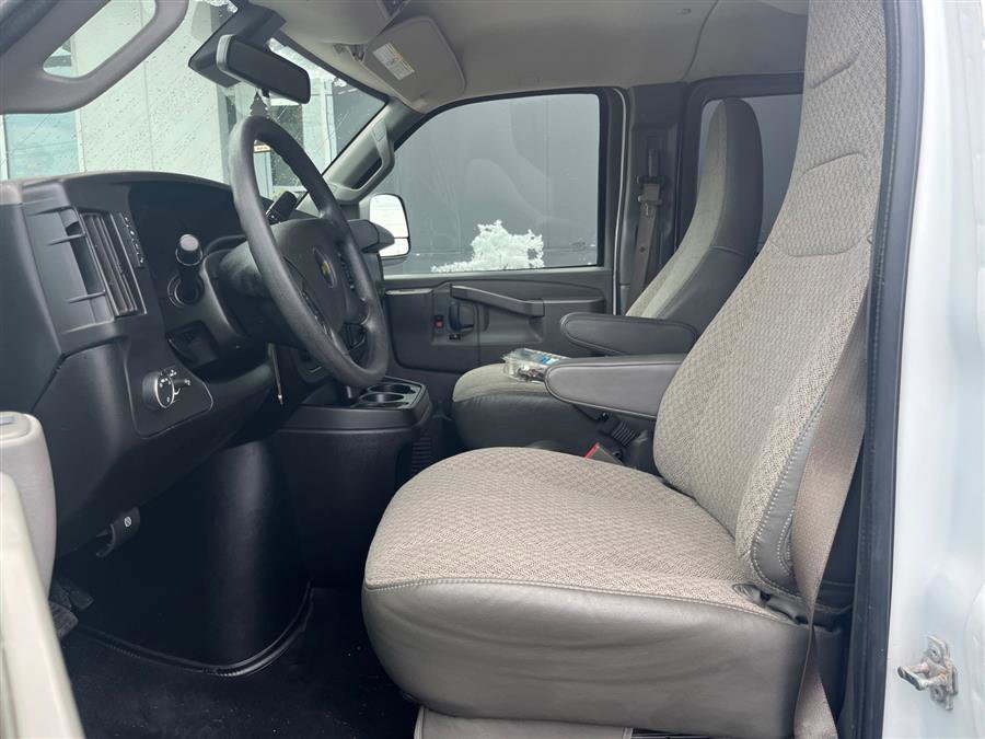 Used 2020 Chevrolet Express 3500 LT w/ LT Preferred Equipment Group image 11