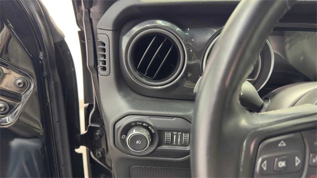 Used 2021 Jeep Wrangler Unlimited Sport image 25
