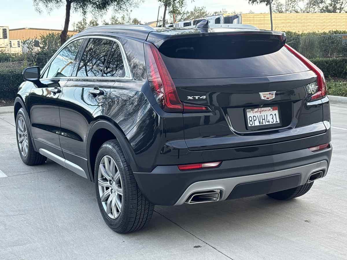 Used 2019 Cadillac XT4 Premium Luxury image 5