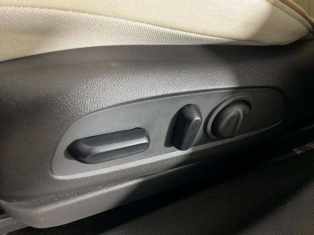 Used 2024 Buick Encore GX Avenir w/ Avenir Technology Package AWD/4WD image 25