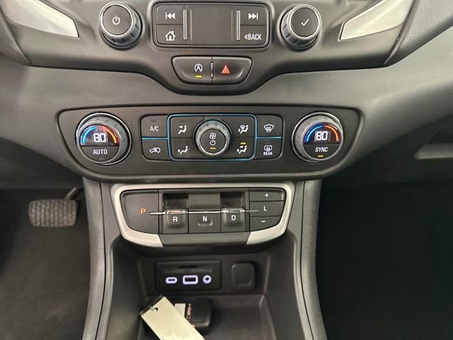 Used 2023 GMC Terrain SLT image 23