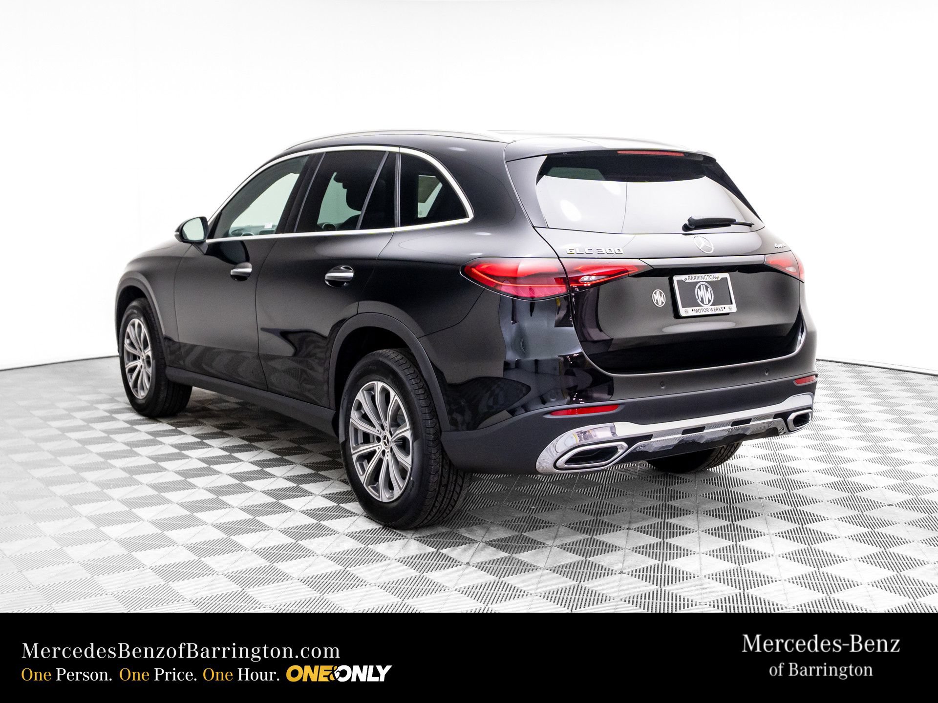New 2026 Mercedes-Benz GLC 300 4MATIC image 3