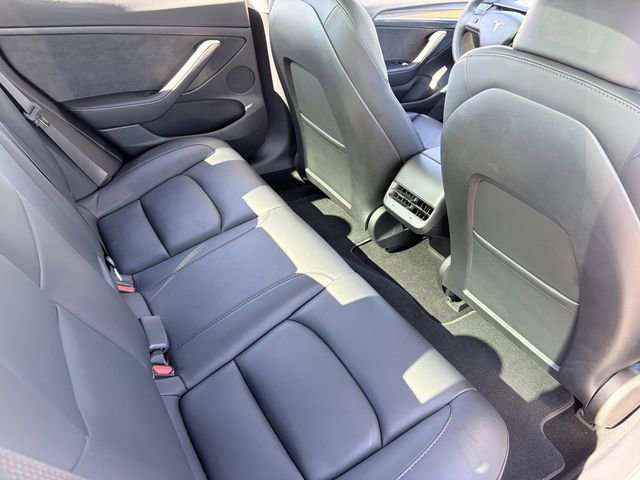 Used 2023 Tesla Model 3 Standard Range image 22