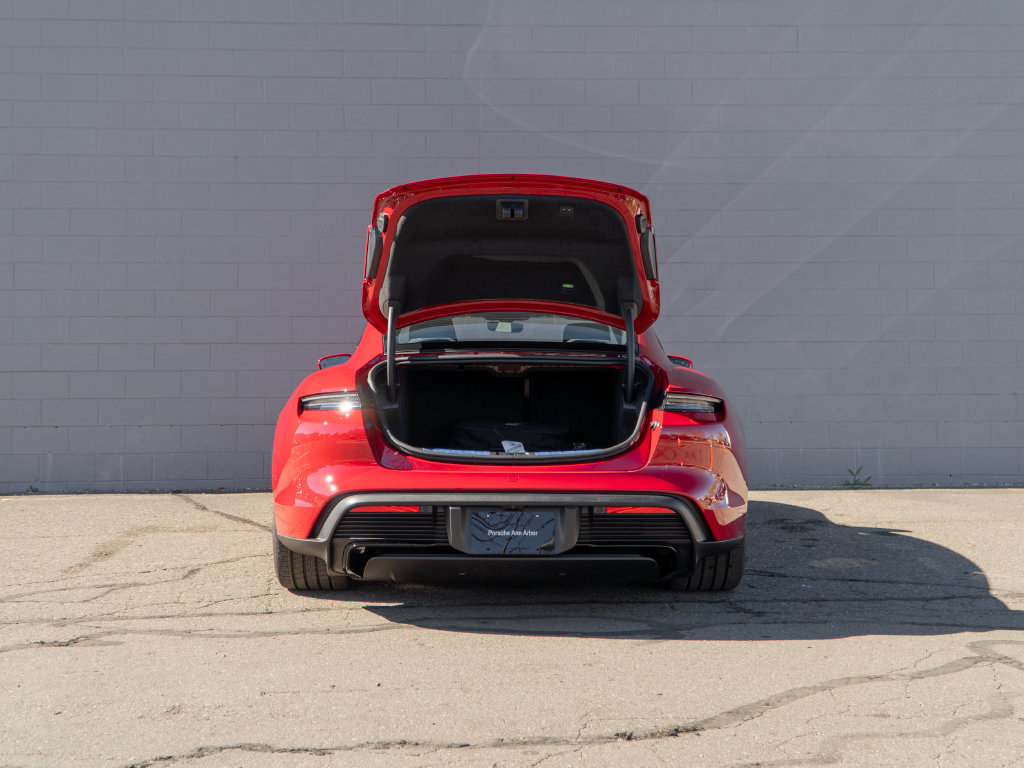 New 2026 Porsche Taycan GTS AWD/4WD image 14