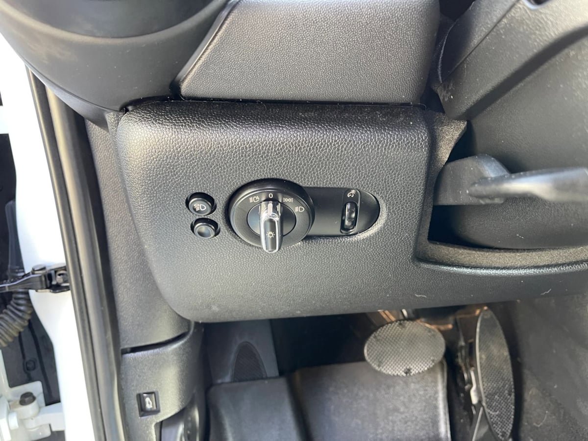 Used 2023 MINI Cooper S FWD image 28