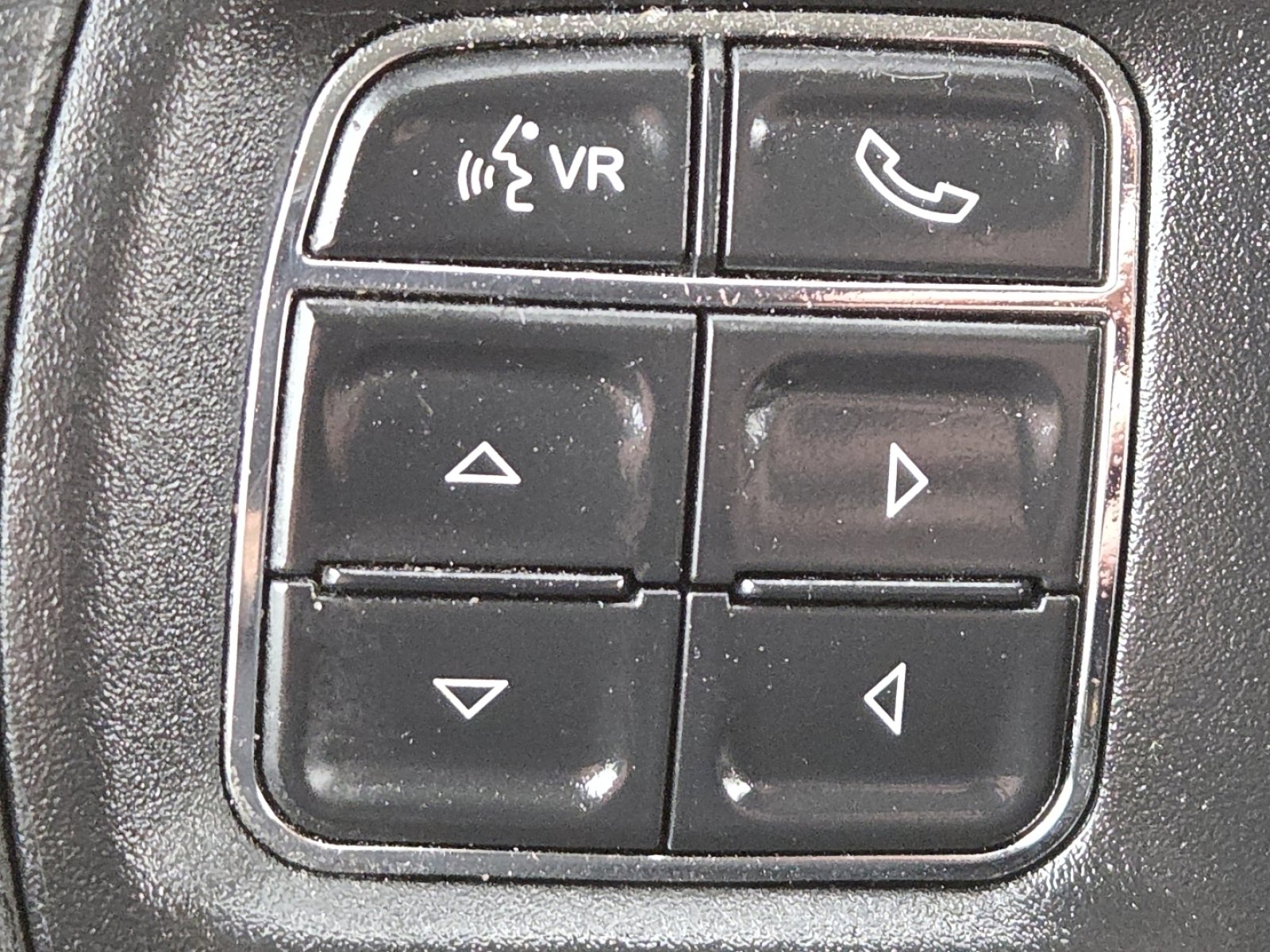 Used 2019 RAM 1500 Classic SLT image 31