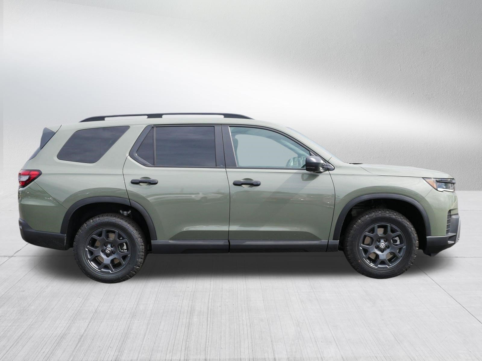 New 2026 Honda Pilot TrailSport image 8
