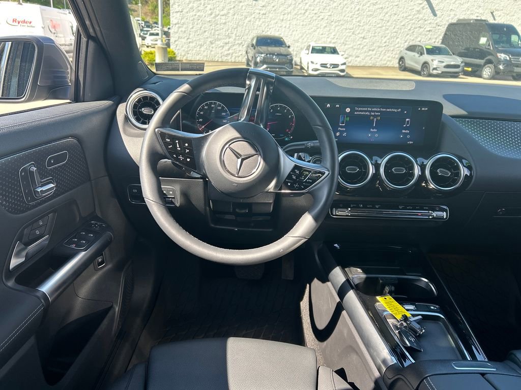 Used 2026 Mercedes-Benz GLA 250 4MATIC image 13