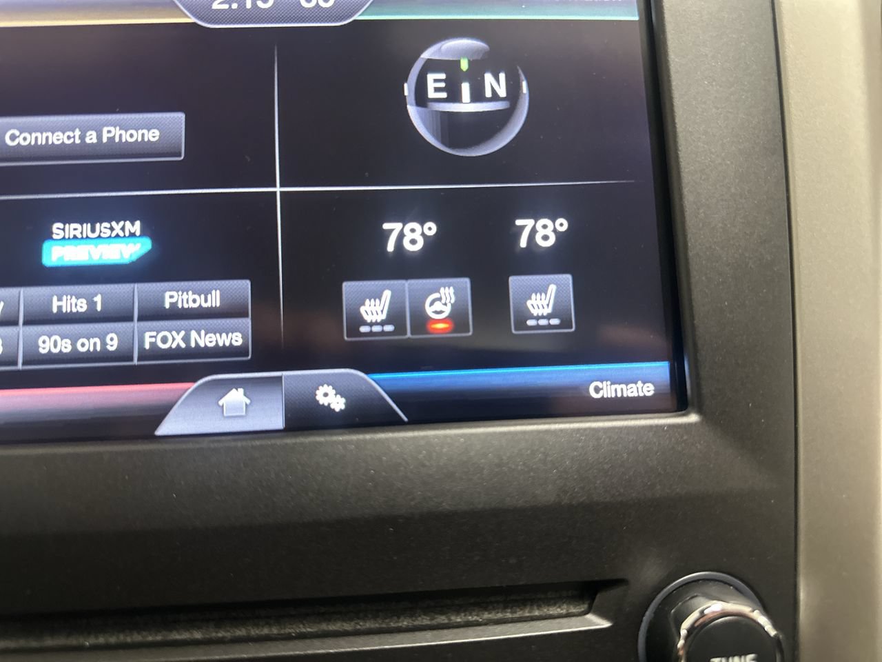 Used 2016 Ford Fusion SE w/ Equipment Group 202A FWD image 39