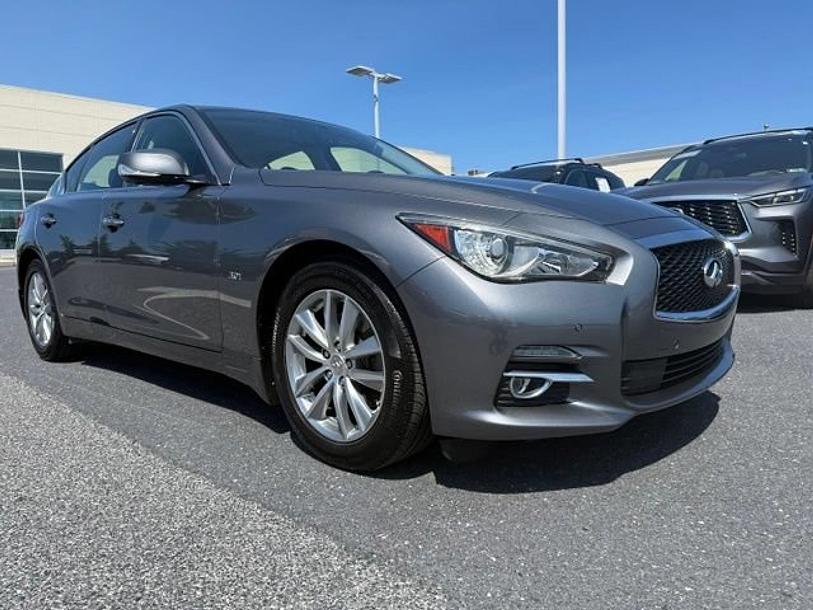 Used 2016 INFINITI Q50 3.0t Premium w/ Driver Assistance Package AWD/4WD image 1