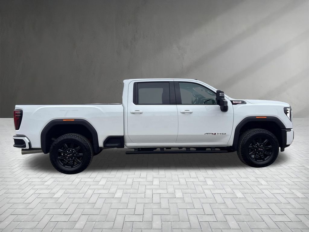 Used 2025 GMC Sierra 2500 AT4 w/ AT4 Premium Plus Package image 6