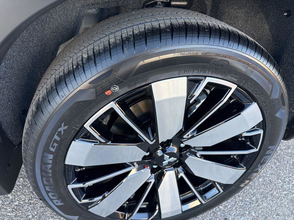 New 2026 Mitsubishi Outlander SE FWD image 11