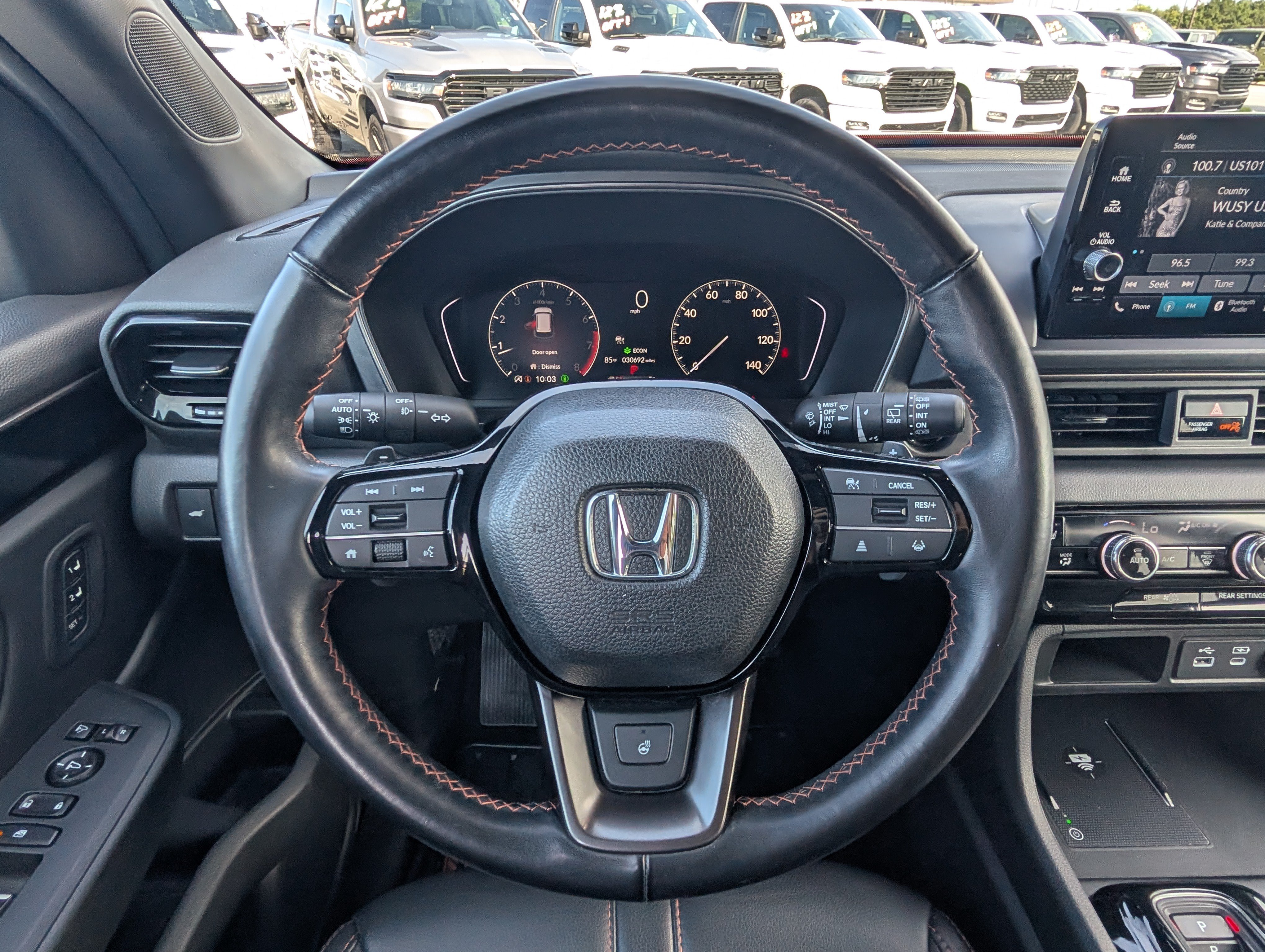 Used 2025 Honda Pilot TrailSport image 16