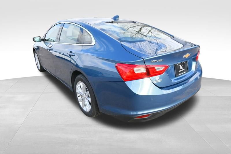 Used 2025 Chevrolet Malibu LT FWD image 5
