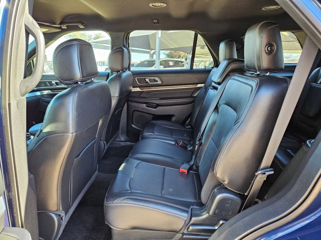 Used 2017 Ford Explorer Limited image 18