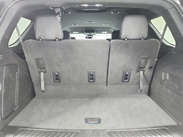 Used 2023 GMC Yukon SLT RWD image 46