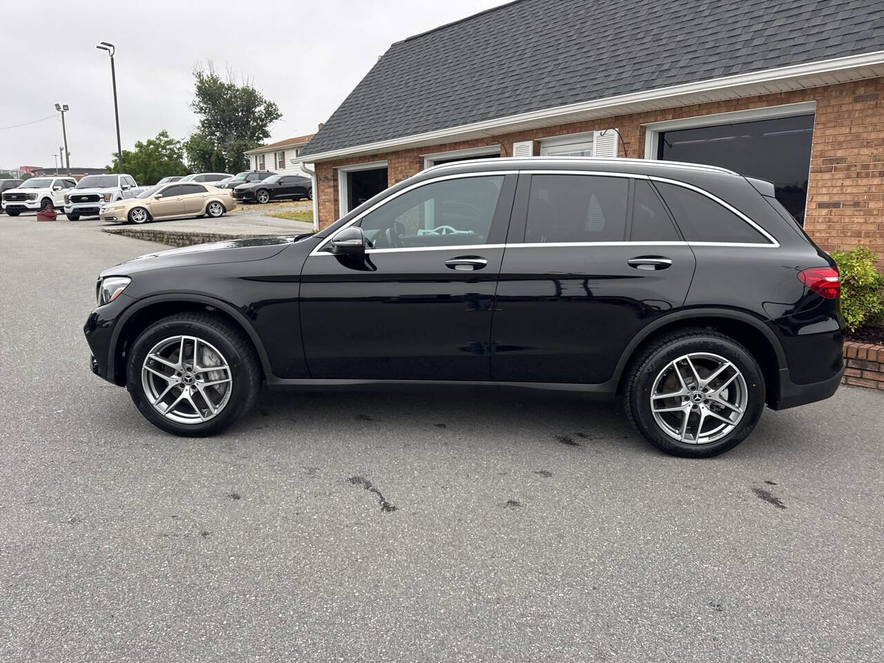 Used 2019 Mercedes-Benz GLC 300 4MATIC image 13