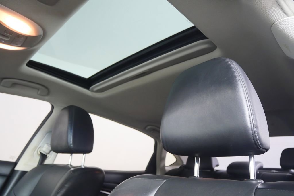 Used 2019 INFINITI Q70 L 3.7 image 12