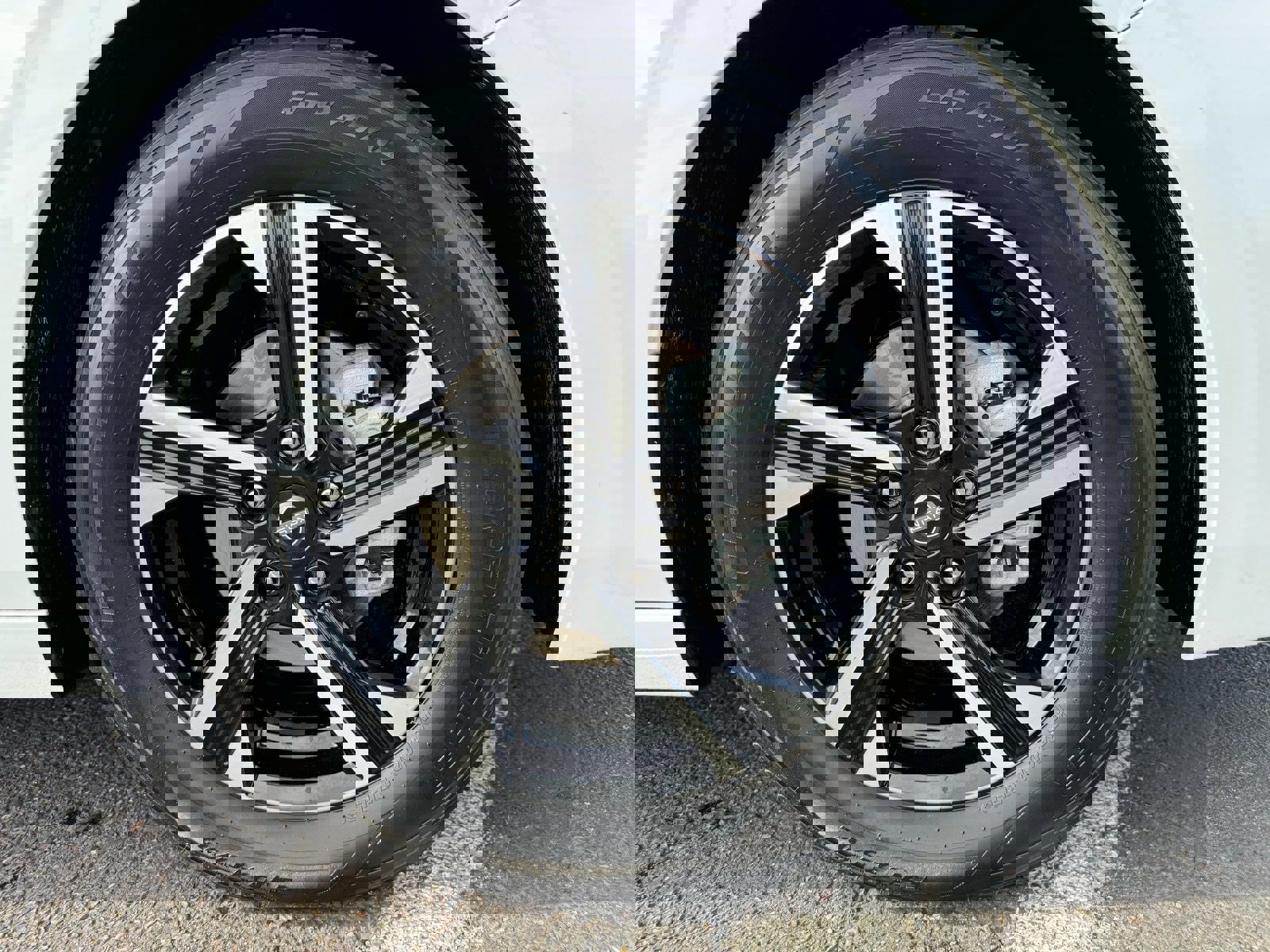 Used 2024 Nissan Sentra SV image 11