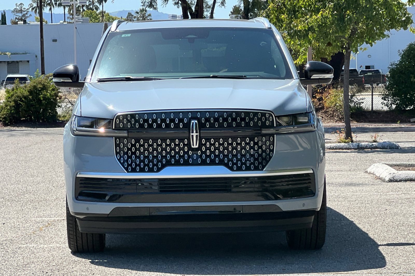 New 2026 Lincoln Navigator L Reserve AWD/4WD image 6