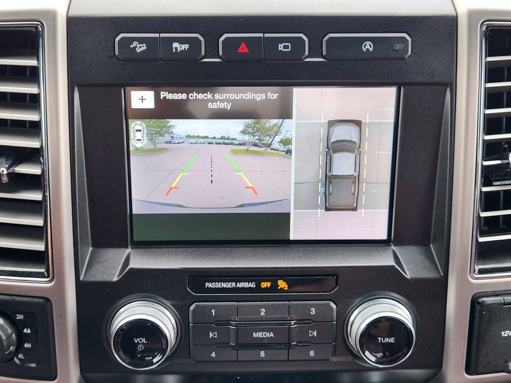 Used 2019 Ford F150 Platinum w/ Equipment Group 701A Luxury image 11