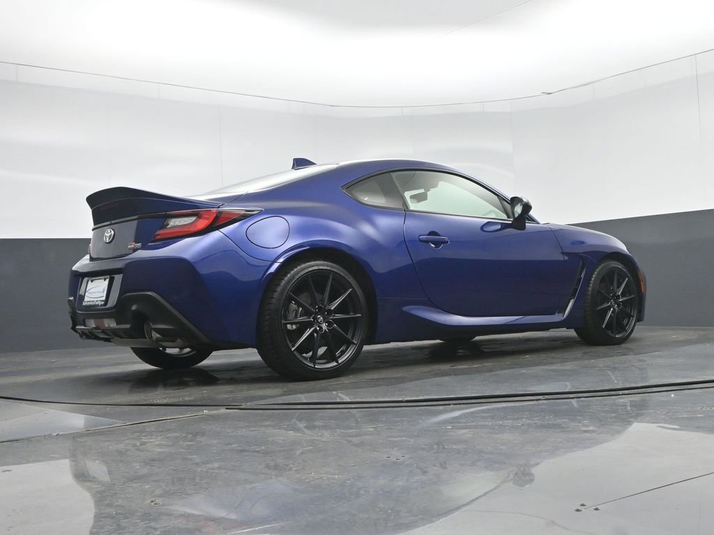 Used 2024 Toyota GR86 Premium RWD image 45