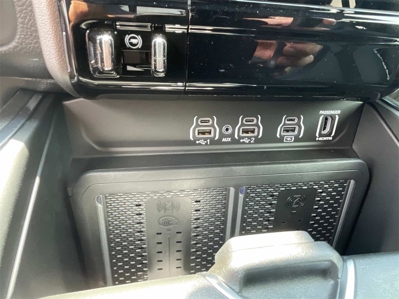 New 2026 RAM 1500 Laramie w/ Night Edition image 21