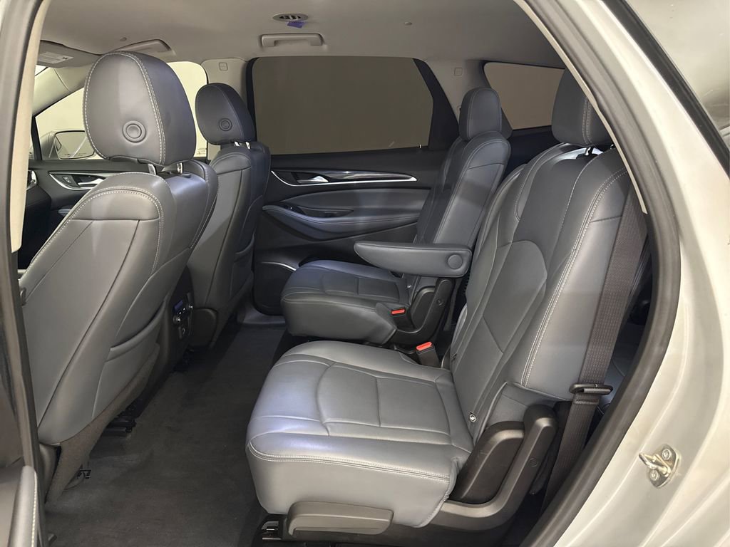 Used 2020 Buick Enclave Essence FWD image 25
