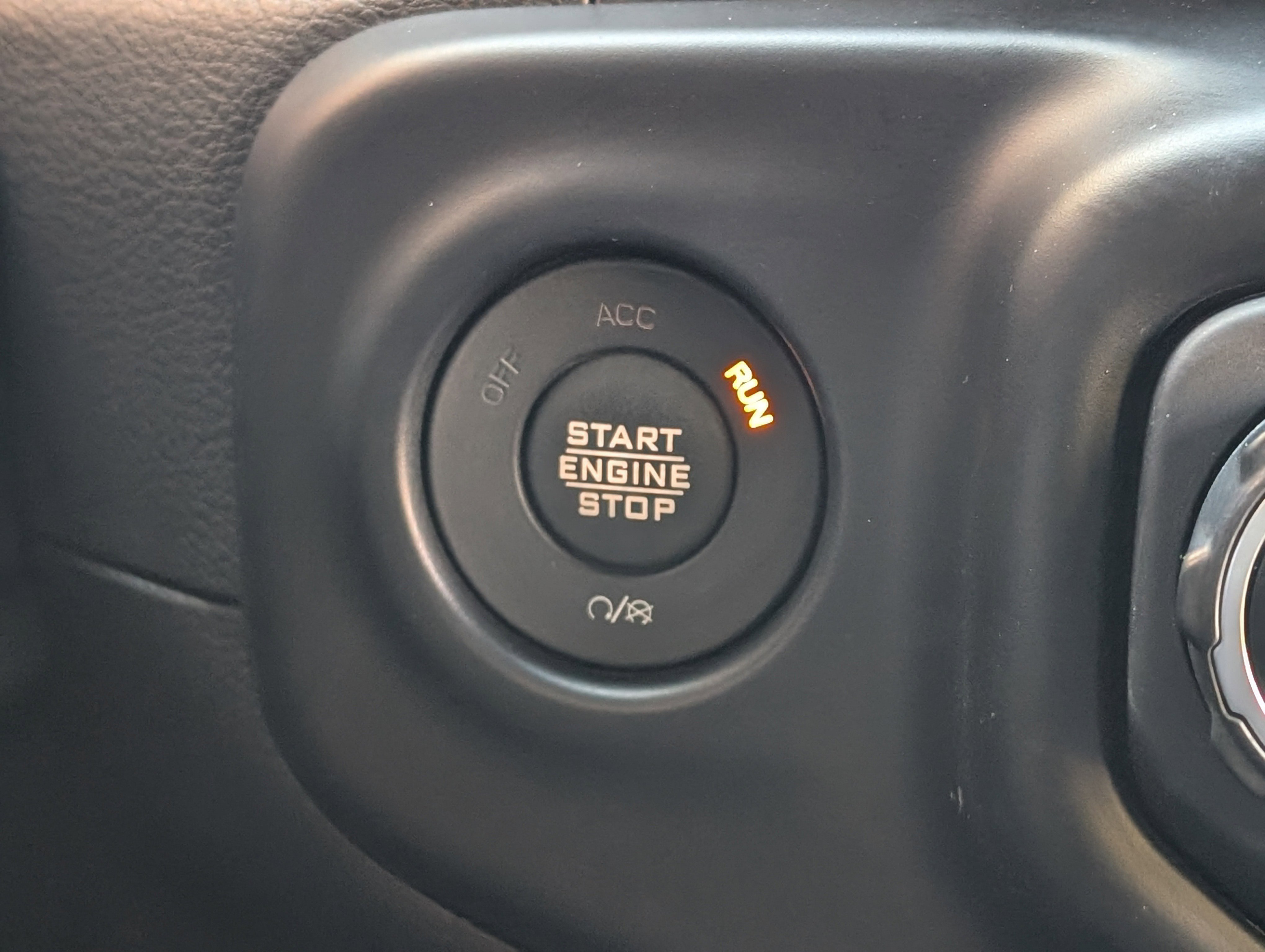 Used 2023 Jeep Wrangler Unlimited Sport image 31