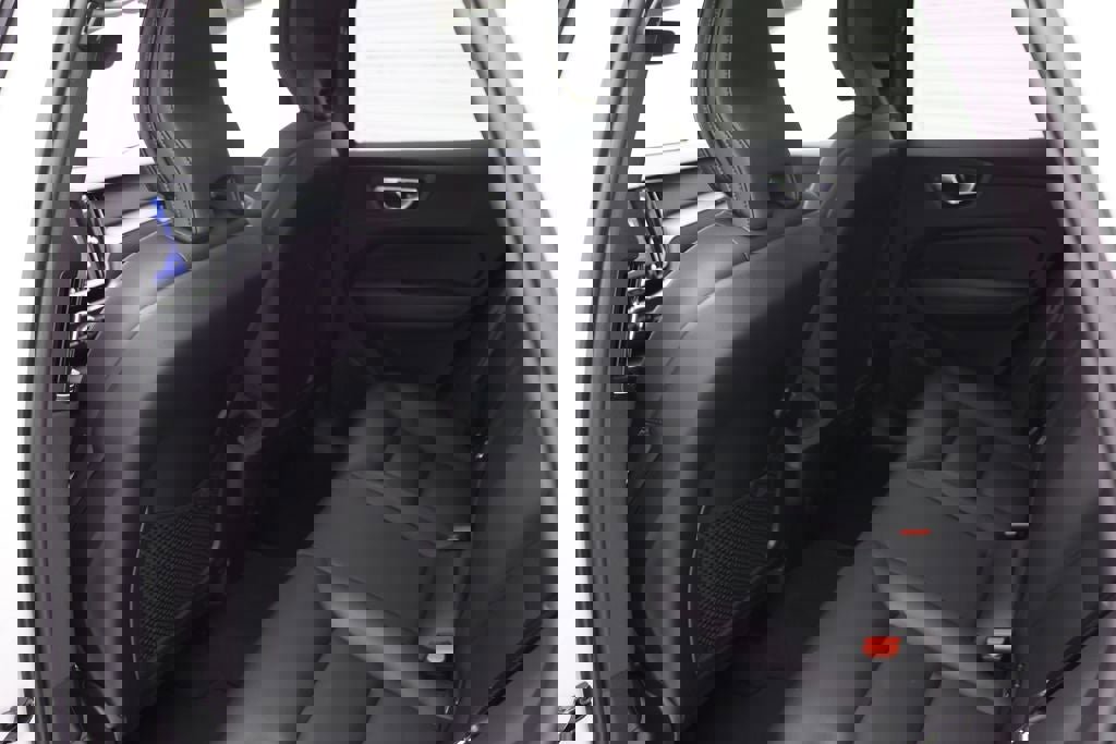 Used 2025 Volvo XC60 B5 Core image 11