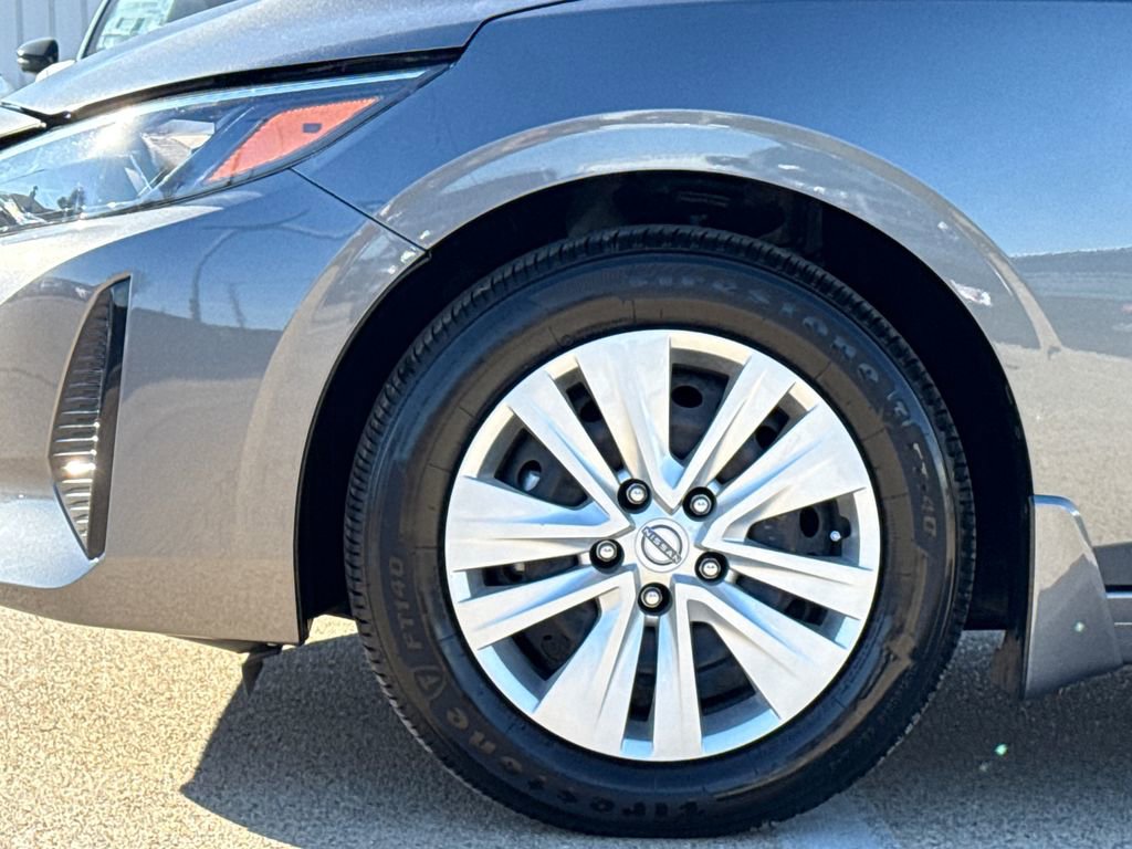 Used 2025 Nissan Sentra S image 6