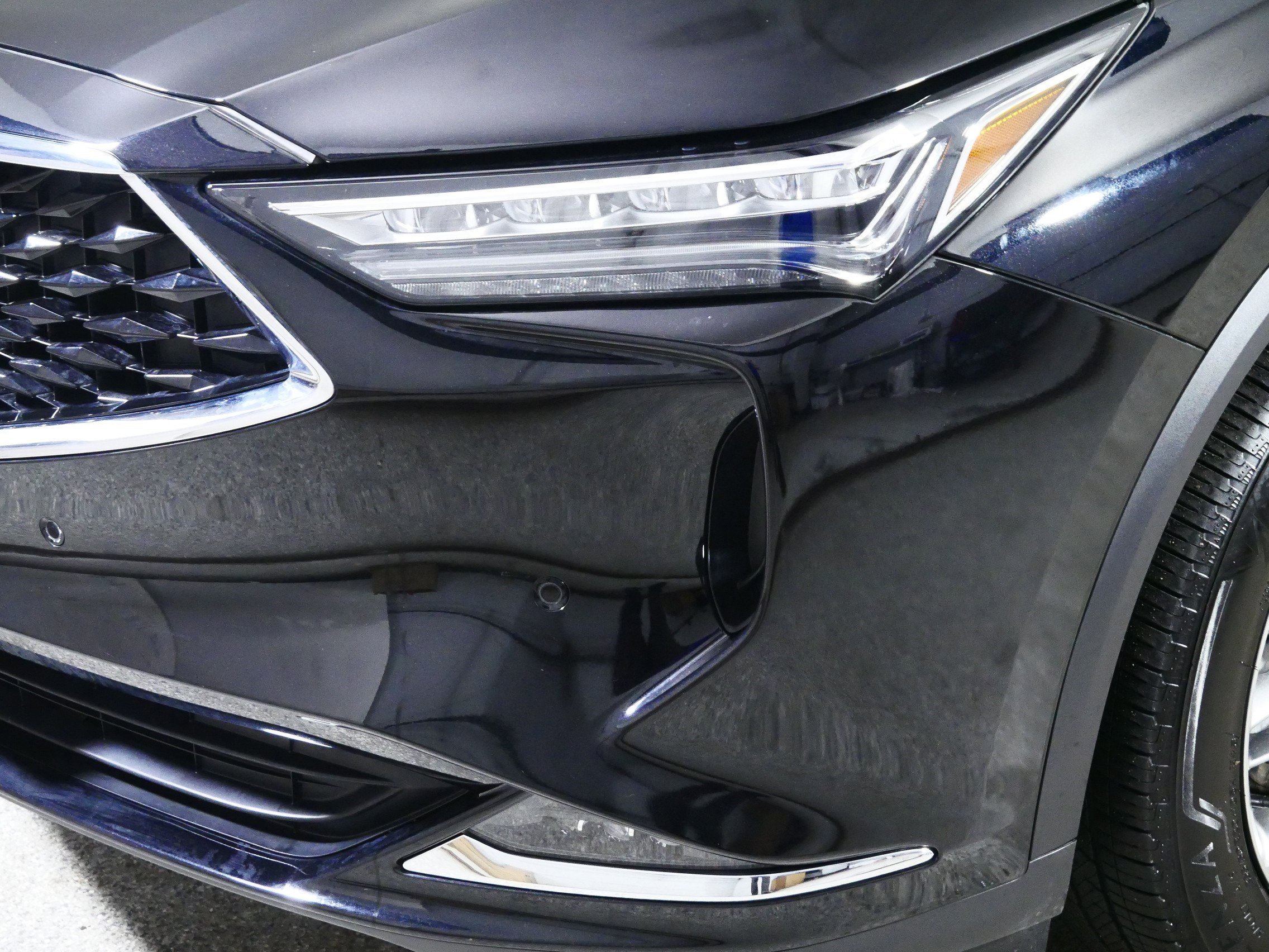 Used 2023 Acura MDX SH-AWD w/ Advance Package image 16