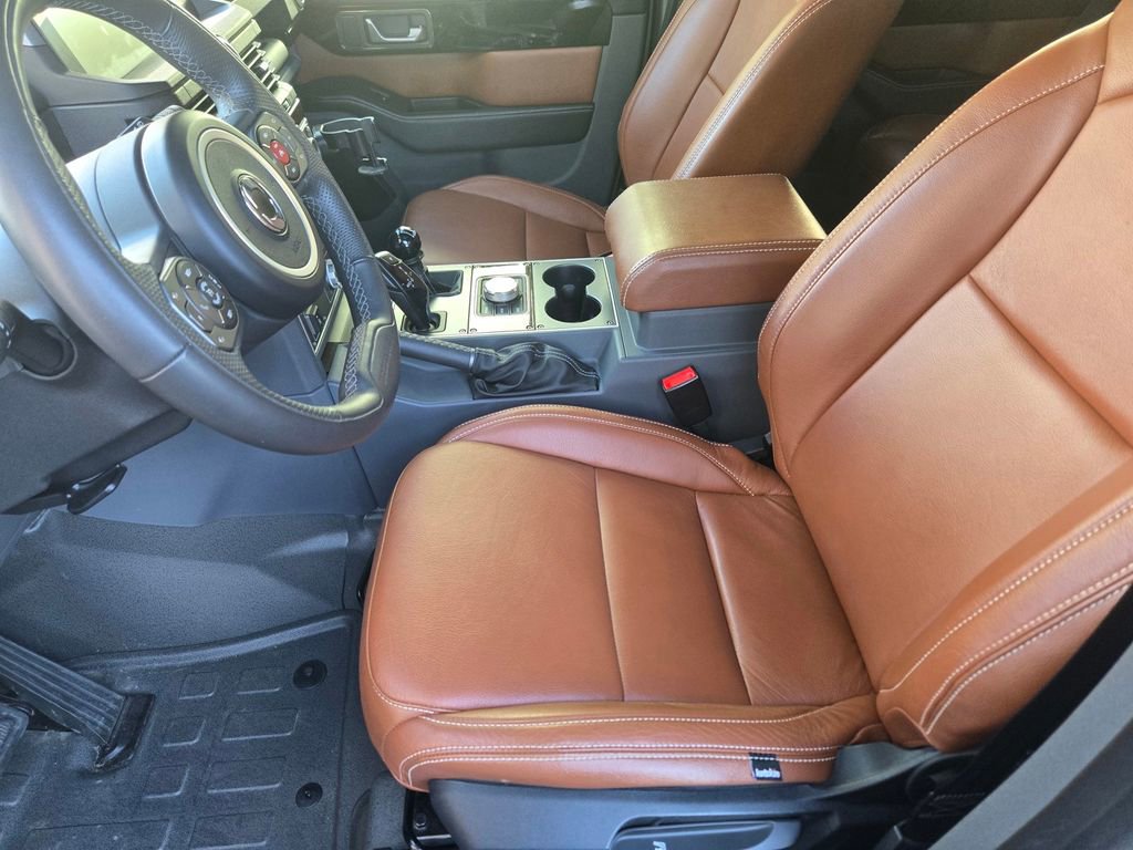 Used 2024 INEOS Grenadier Fieldmaster Edition image 13