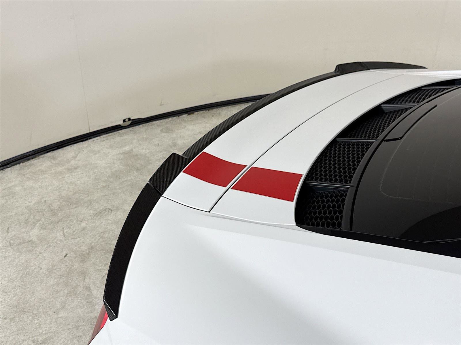 Used 2018 Audi R8 V10 w/ Premium Package image 35