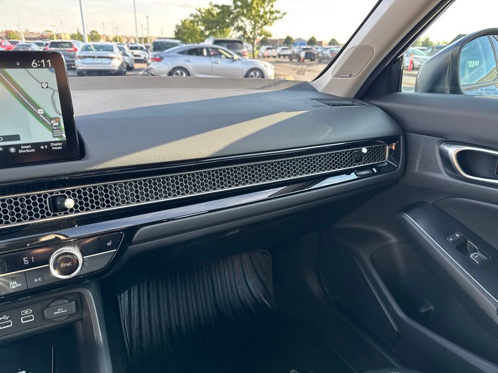 Used 2024 Honda Civic Touring image 28