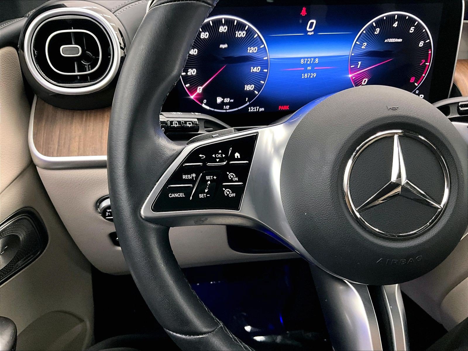 Certified 2024 Mercedes-Benz GLC 300 image 21