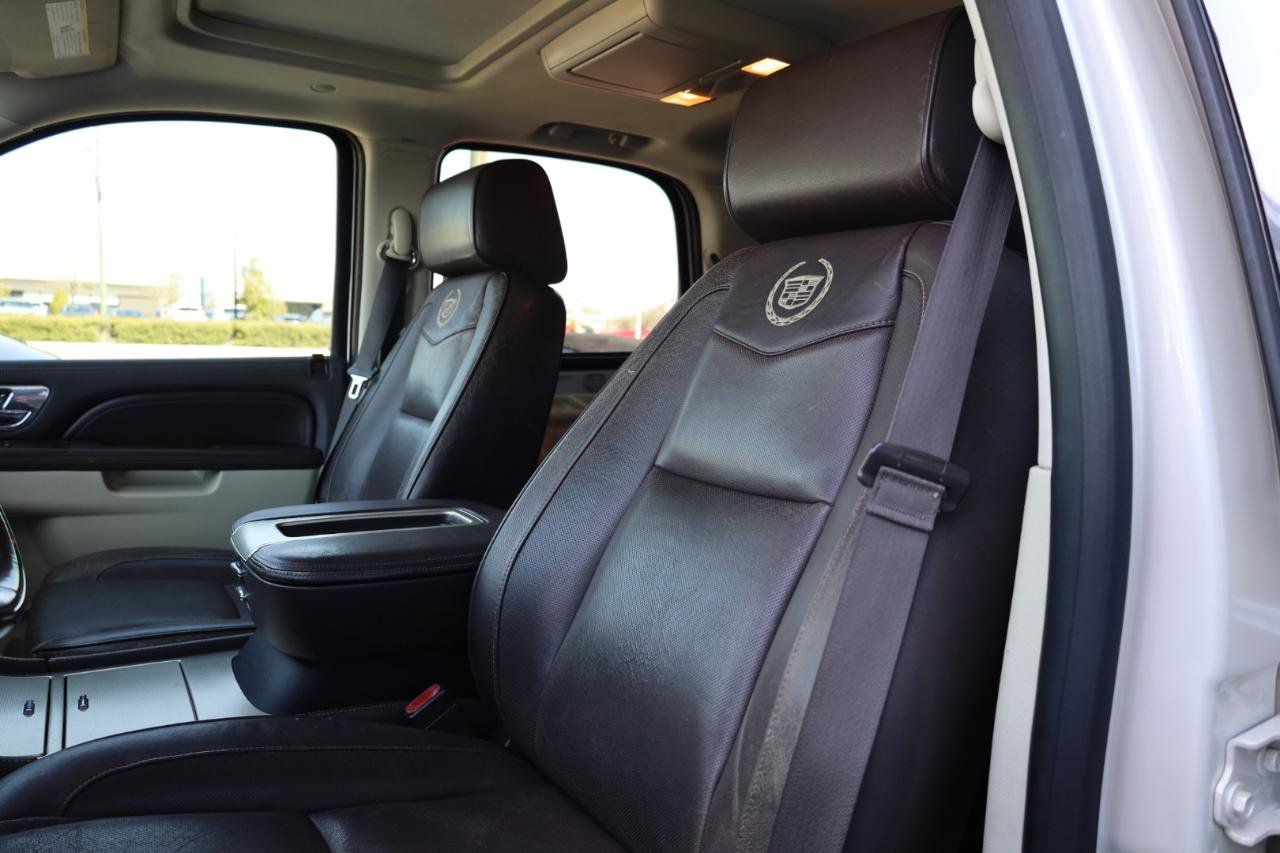 Used 2014 Cadillac Escalade Platinum image 7