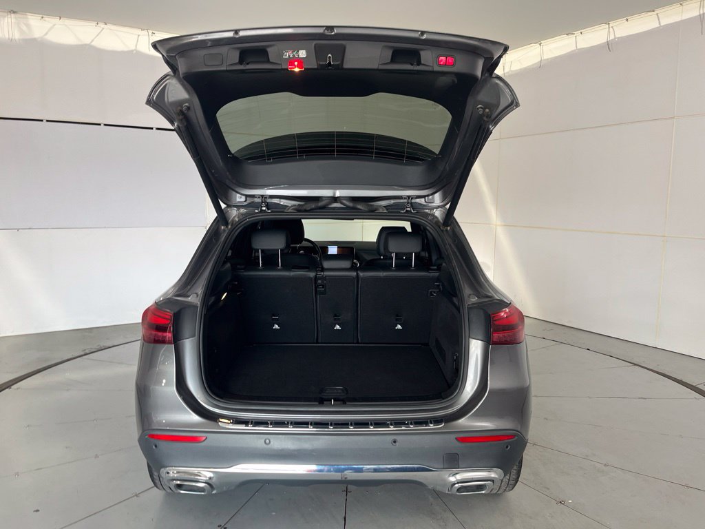 Used 2025 Mercedes-Benz GLA 250 4MATIC image 13