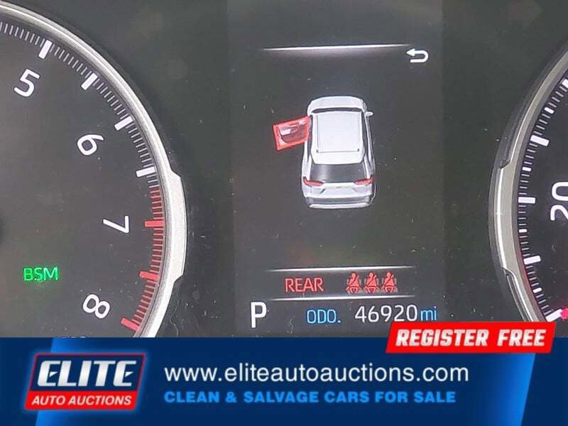 Used 2021 Toyota RAV4 LE AWD/4WD image 29